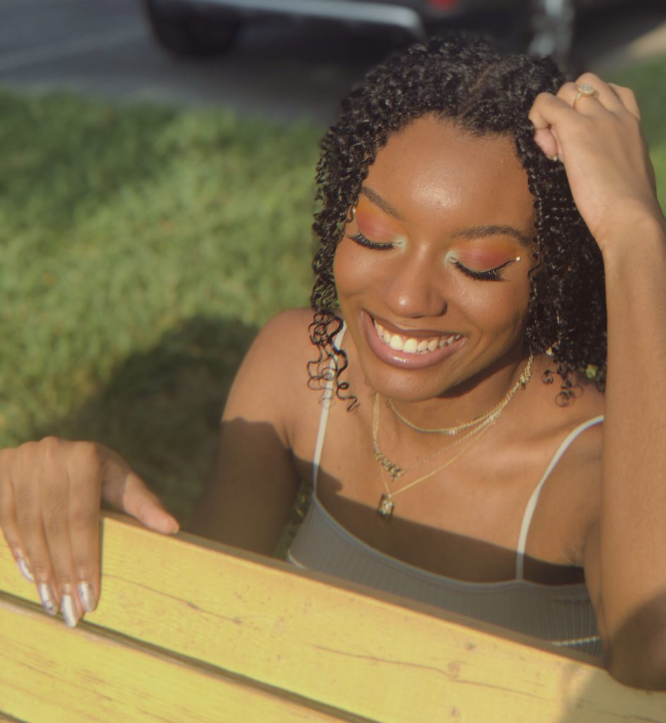 “he doesn’t flirt with me, he just texts me love poems” Zain Murdock